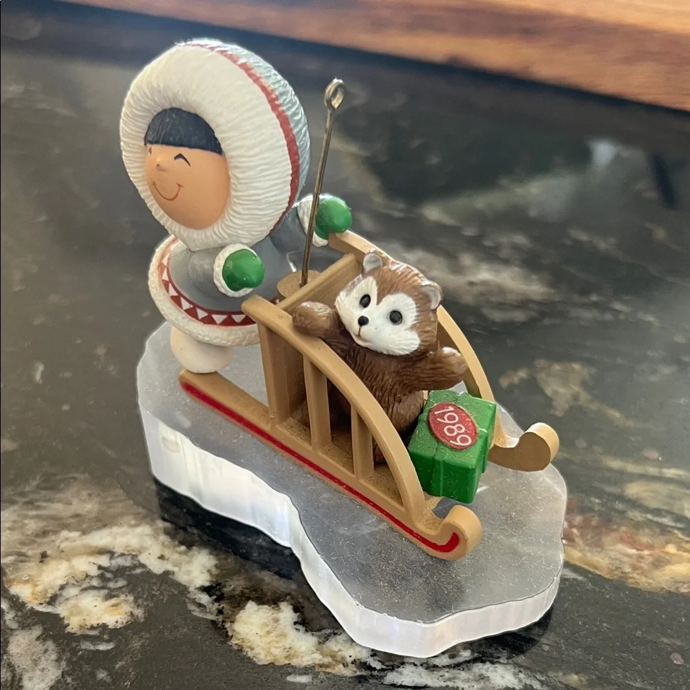 Vintage 1989 Hallmark Holiday Ornament Frosty Friends #10